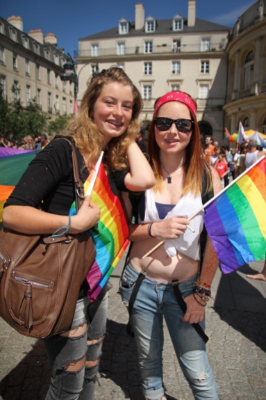 LGBT-2014-097